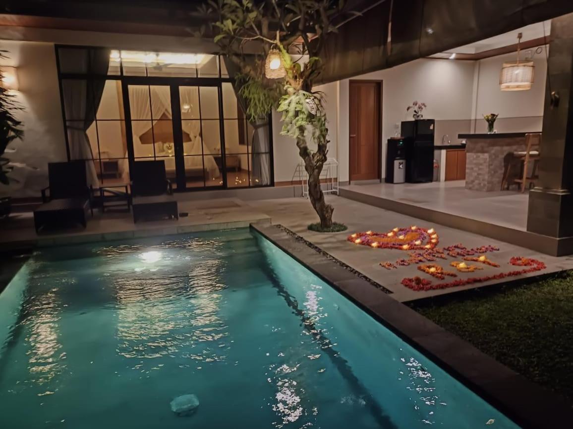 Sawitri Anandhita Luxury Villas 우붓 외부 사진